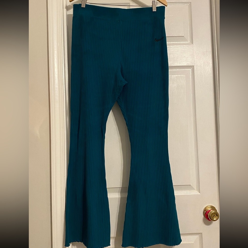 Nike Women's High Waisted ribbed Jersey Flared pants